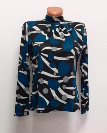 Kadınların sıcak balıkçı yakaları