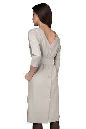 Платье с пуговицами