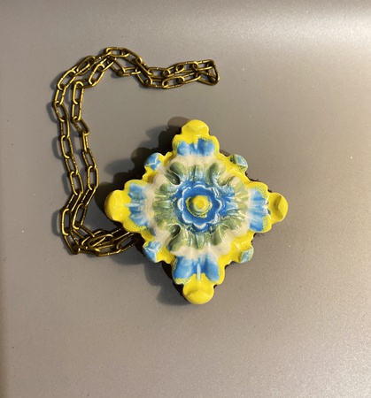 Керамический кулон-подвеска