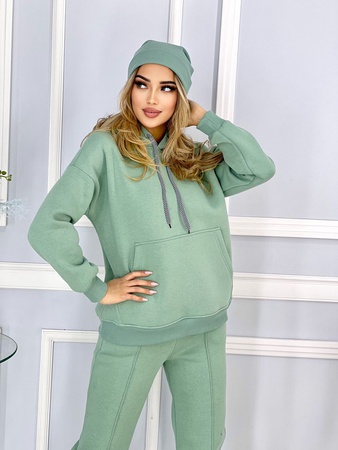 Спортивные костюмы с шапкой