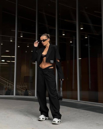 Шикарная двойка из ткани POKER