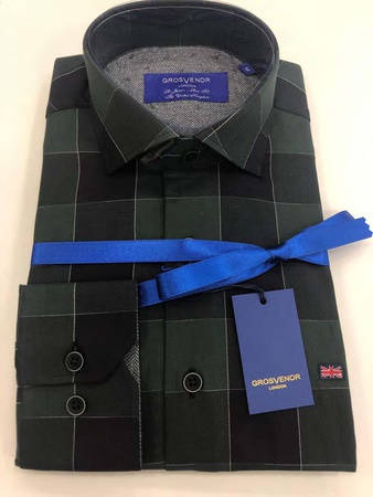 Erkeklerin gömlekleri