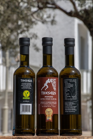 МАНАКИ - THESEUS Органическое оливковое масло Extra Virgin 500 мл