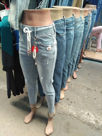 женские джинсы