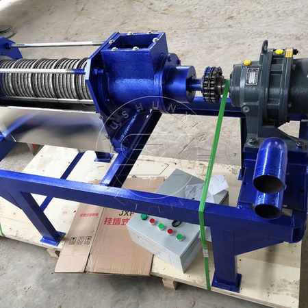 Винтовой экструзионный сепаратор твердой и жидкой фаз