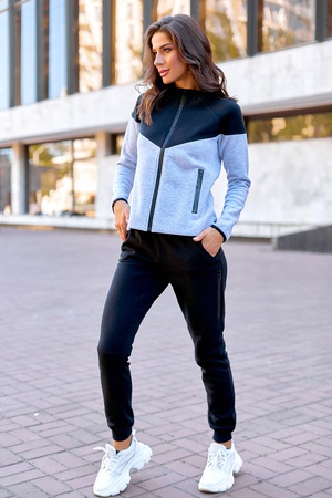 спортивный  - прогулочный костюм SK-140