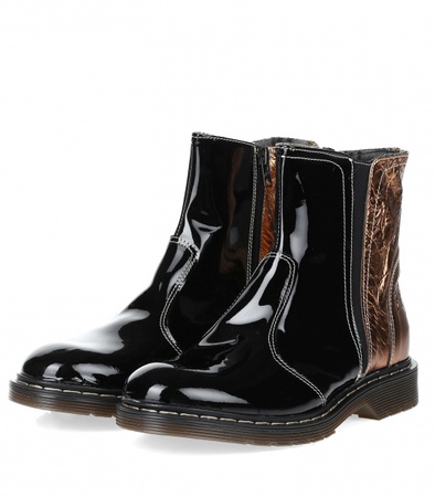 Lacquered ankle boots with gold heel s113