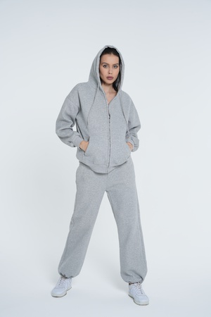 Спортивный костюм с замком