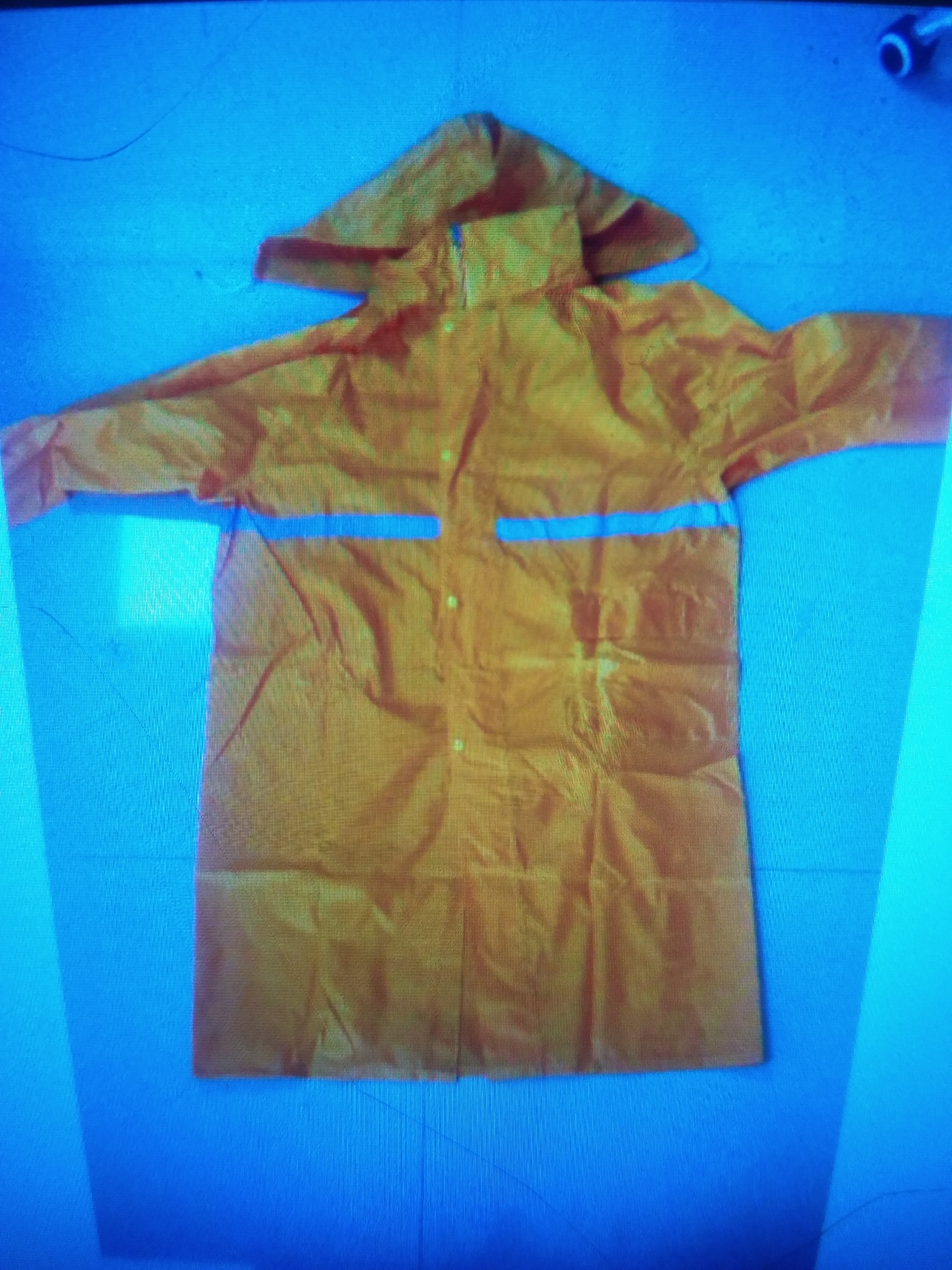 We will buy 25,000 pcs of raincoat
Color: yellow or orange
PVC material
Standard size
Price up to $ 1.9