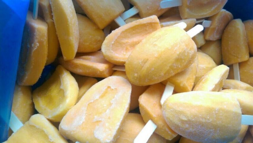 Манго Таиланд замороженное. Тайландскии замороженные фрукты. Замороженное манго фото. Ириски манго Тайланд.