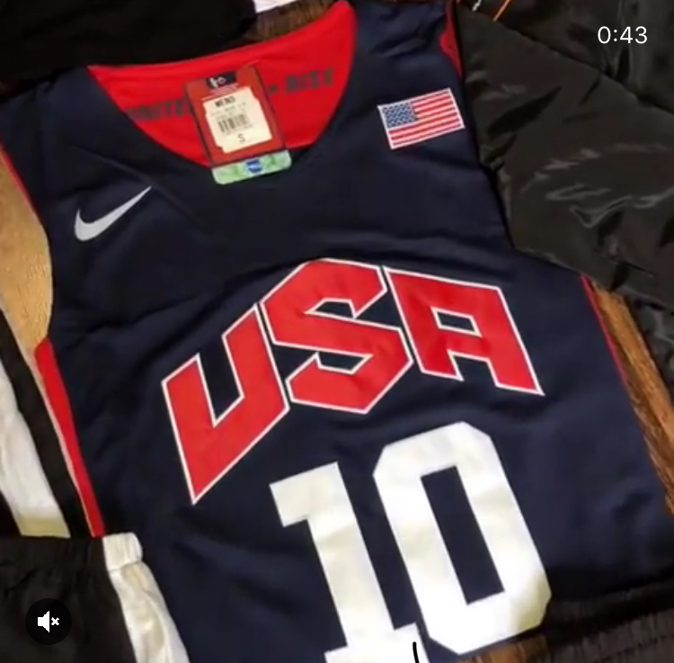 I will buy sleeveless t-shirts with "USA" print, sizes: s, m, l. Nike sweatpants, with or without elastic bands (without cuffs) sizes: s, m, l. T-shirt 20 pieces, trousers too 20 pieces