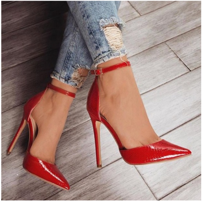 Hello! I will buy Spring-summer ladies' trend shoes. short-heeled shoes, sandals, or even lightweight sneakers. Volumes: one size series ...