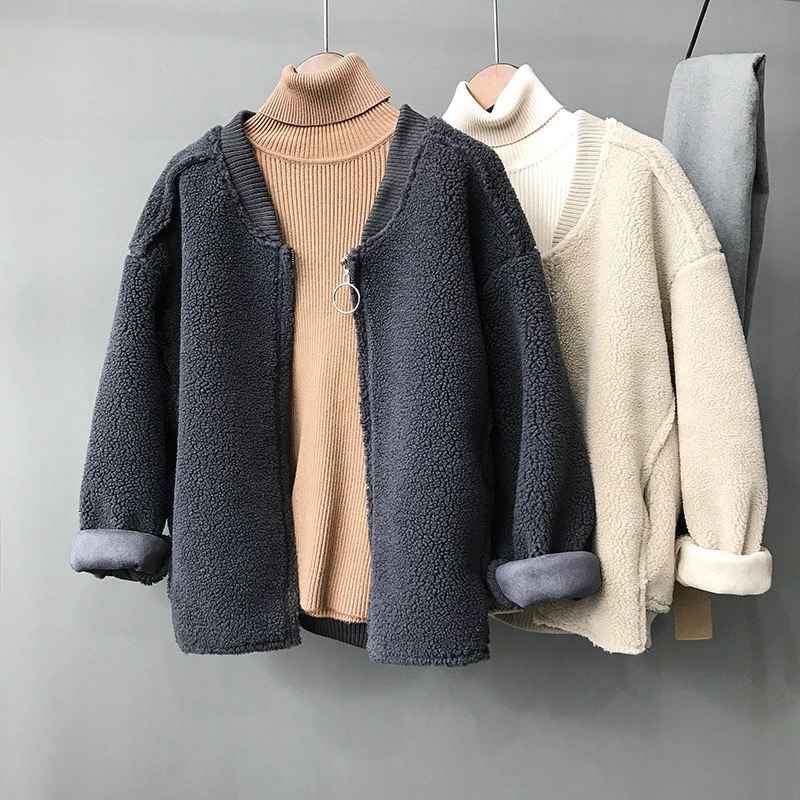 We are looking for suppliers for a new women's clothing store. The main format of the store is casual wear. This is a comfortable, high-quality and beautiful clothes for everyday life, relaxing with family, traveling.
Such clothes should be easily combined with each other, creating ready-made looks.

Range:
Sweaters, turtlenecks, pullovers, knitted and knitted dresses, knitted trouser suits, skirts and trousers, jeans, shirts and dresses. Tracksuits and hoodies. Consider the options for outerwear: jackets, coats, down jackets, vests.
Also, interested in fashionable women's clothing, the latest trends: dresses, trouser suits, skirts, fashionable jeans and more.

Volumes:
Small and medium wholesale.

Main producers: Turkey, China, Italy. Consider other options.