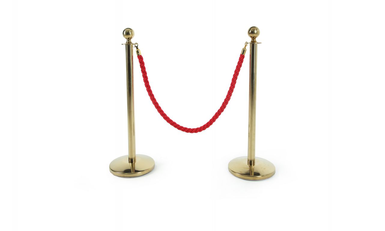 <p>Hello, we need decorative fencing, bollards with chains, colors chrome, gold, silver. Amount: 100 pieces, Height 80 cm</p>