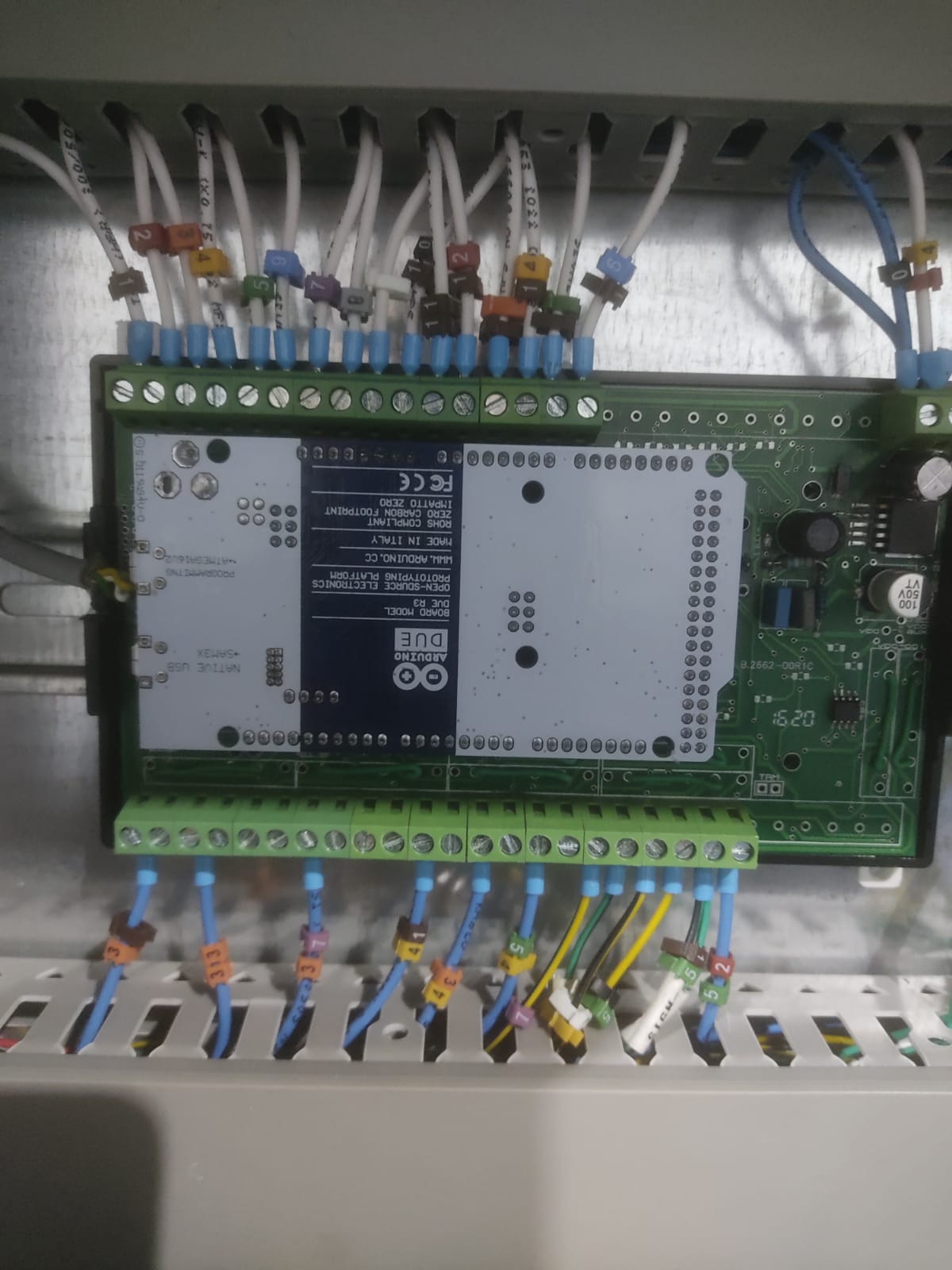 Designing circuits with software using Arduino. Arduino software ...