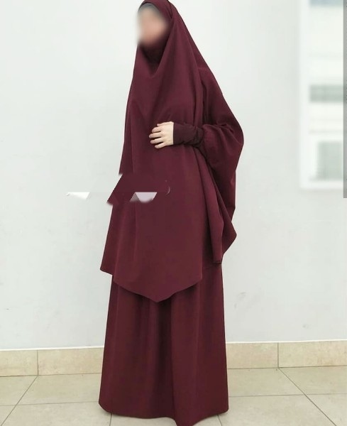 Hello, I am looking for factories, manufacturers for cooperation. Without a set of lines. Interested in women's clothing. Women's Muslim clothing, shoes, hijabs, scarves, and other accessories. I will consider all offers. Thanks in advance!